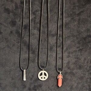 Silver and Pink Pendant Necklace Set